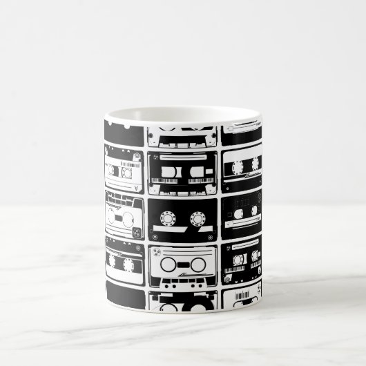 Retro audio tapes, ouderwets patroon. koffiemok (Center)