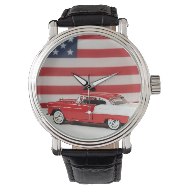 Retro auto met Amerikaanse vlag Horloge (Voorkant)