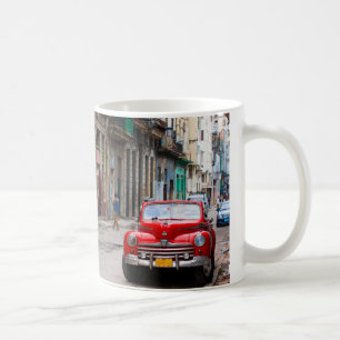 Retro auto's op de straat in Havana Koffiemok