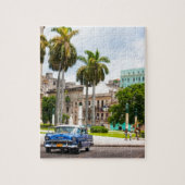 Retro-auto's op straat in Havana Legpuzzel (Verticaal)