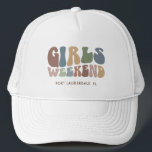 Retro Bachelorette Party Meisjes Weekend Bride Trucker Pet<br><div class="desc">Omarm de geest van de ultieme meisjes reis met onze Custom Retro Typografie Bachelorette Weekend Trucker Hat! Deze chique en stijlvolle retro gear dient als het perfecte aandenken van een onvergetelijk uitje met je favoriete dames. De voorkant van het pet toont een fascinerende geïnspireerde "Girls Weekend" typografie die perfect het...</div>