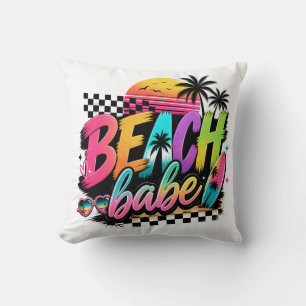 Retro Beach Babe Citaat Tropische Sfeer Kleurrijk Kussen