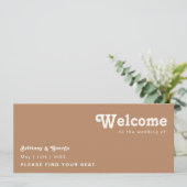 Retro Beach | Koptekst van bruine-stoelenkaart (Staand voorkant)