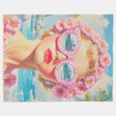 Retro Beach Meisje met Bloemen Zonnebril Fleece Deken (Voorkant (Horizontaal))