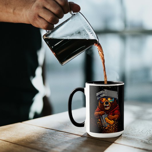 Retro Bear With Cheese Grater Hat and Sunglasses Mok