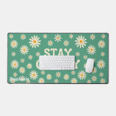 Retro Beige Daisies Stay Groovy Green Script Naam Bureaumat (Keyboard & Muis)