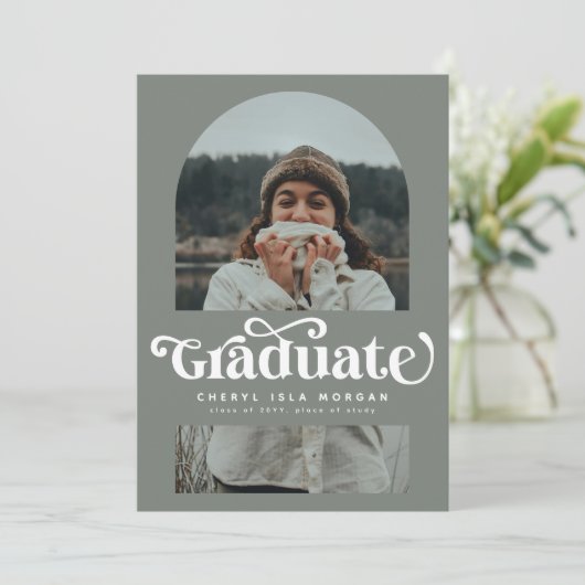 Retro belettering Afstuderen boog foto Afstuderen Aankondiging (Staand voorkant)