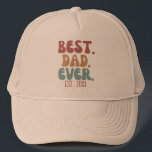 Retro Beste vader ooit Vastgestelde Datum Nieuwe P Trucker Pet<br><div class="desc">Beste vader ooit shirt met klantgerichte vastgestelde datum in retroflecontdoopvont en kleuren.</div>