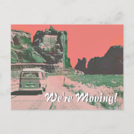 Retro bewegende aankondiging woestijnlandschap Pop Briefkaart