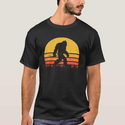 Retro Bigfoot Boogschieten Shirt Sasquatch Boog Pi (Voorkant)