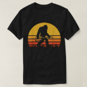 Retro Bigfoot Guitar,  Sasquatch Rocker T-shirt (Design voorkant)