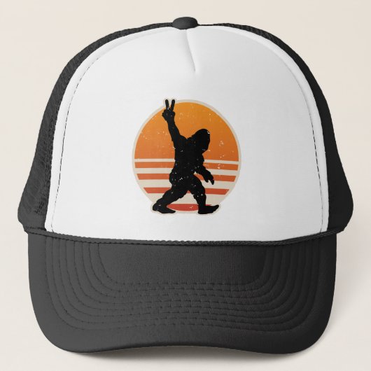 Retro Bigfoot Peace Sign Trucker Pet (Voorkant)