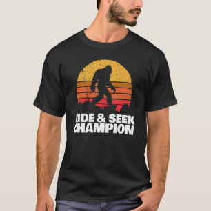 Retro Bigfoot Verberg en zoek kampioen T-shirt