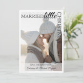 Retro Black Calligraphy Married Little Christmas Feestdagenkaart (Staand voorkant)