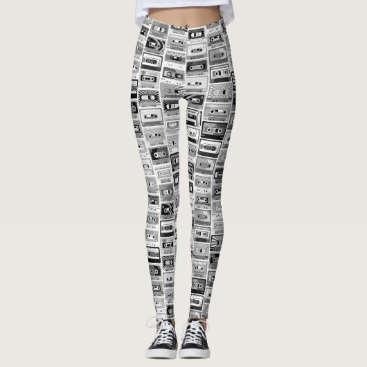 Retro Black en White Cassettebandjes Leggings (Voorkant)