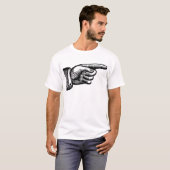 Retro Black en White Pointing Finger T-shirt (Voorkant volledig)