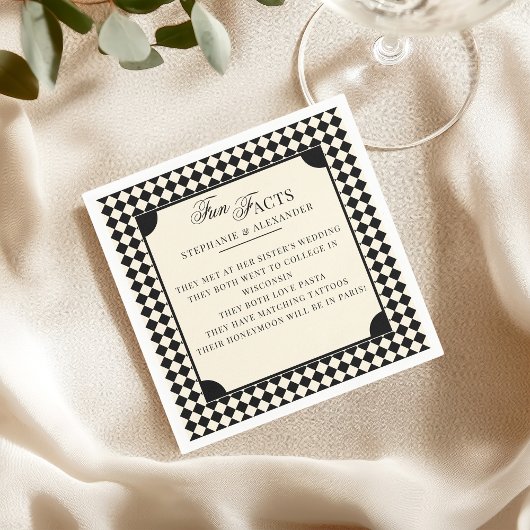 Retro Black & Ivory Fun Facts Old Money Wedding Servet