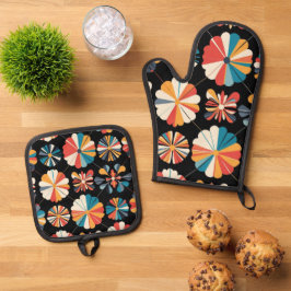 Retro Black Rainbow geometric Flowers Pattern  Ovenwant & Pannenlap Set
