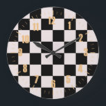 Retro Black White Checkerboard Pattern   Grote Klok<br><div class="desc">Koel een nieuw,  ingecheckt patroonontwerp,  modern interieurontwerpdecor voor thuis,  woonkamer,  kleuterkamer,  kinder kamer. Gecontroleerde kleurrijke gordijnen,  tapijt,  telefoondoosje. Gecontroleerde 70s en 60s trendontwerp. Zwart-witcheckers</div>