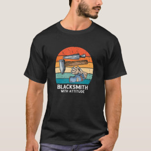 Retro Blacksmith met Attitude Forge Tools Blacksm T-shirt
