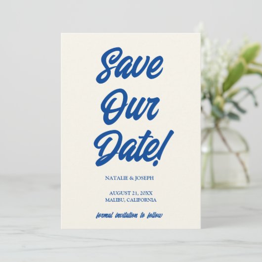 Retro Blauw Helder Funky Bold Moderne Unieke Bruil Save The Date (Staand voorkant)