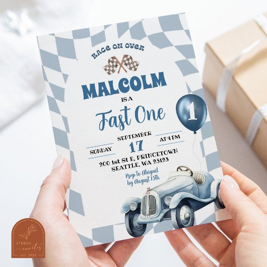 Retro Blauw Race Auto Snel Een 1e Verjaardag Kaart