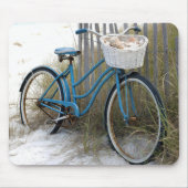 Retro blauwe fiets met schelpen muismat (Voorkant)