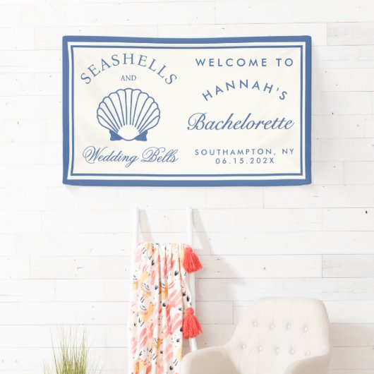 Retro blauwe schelpen & bruiloftsklokken vrijgezel spandoek (Insitu)