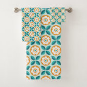 Retro Blauwgroen Aqua Sinaasappel Bloemen Geometri Bad Handdoek (Insitu)