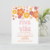 Retro Bloem Five is een Vibe 5e Verjaardag Kaart (Staand voorkant)