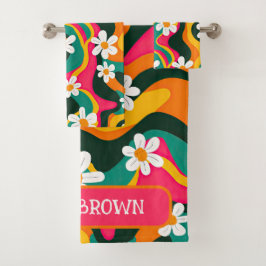 Retro Bloemen Kleurrijk 70s Patroon met Naam Bad Handdoek