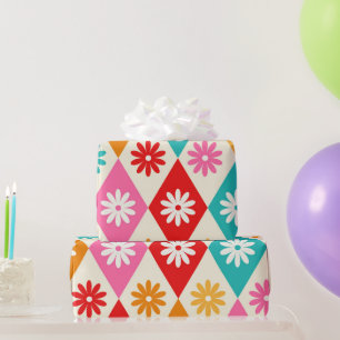 Retro bloemen op Mid Century Diamonds patroon Cadeaupapier