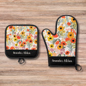 Retro Bloemen Patroon Gepersonaliseerde Naam Keuke Ovenwant & Pannenlap Set