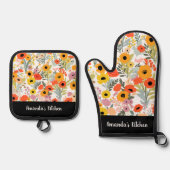 Retro Bloemen Patroon Gepersonaliseerde Naam Keuke Ovenwant & Pannenlap Set (Voorkant)