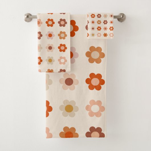 Retro Bloemen Terracotta Beige Bad Handdoek (Insitu)