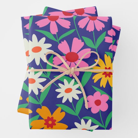 Retro Bloemen Tuin Patroon op Navy Blue Inpakpapier Vel (In situ)
