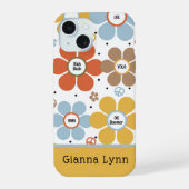 Retro Bloemenkracht Monogram iPhone 15 Case (Achterkant)