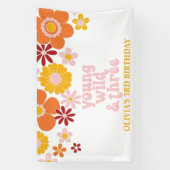Retro Bloemige Young Wild Drie Verjaardagsbanner Spandoek (Verticaal)