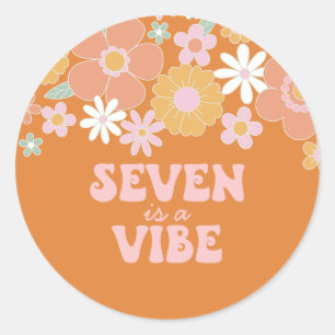 Retro Bloemige Zeven is een Vibe 7de verjaardag Ronde Sticker