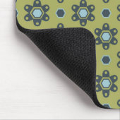 Retro Blue & Black Daisies op Green Floral Pattern Muismat (Hoek)