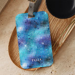 Retro Blue Disco Mirror | Monogram Bagagelabel<br><div class="desc">Dit moderne bagagelabel is voorzien van een glam,  blauw en turquoise disco spiegelbal look voor een retro geïnspireerde stijl die hun aandacht zal trekken! Voeg jouw namen,  initialen of monogram toe.</div>