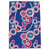 Retro Blue Floral Medium Cadeauzakje (Voorkant)