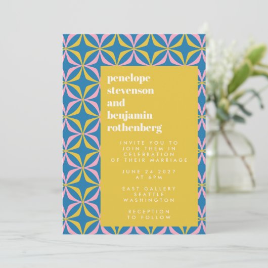 Retro Blue Pattern Fun Bold Typography Wedding Kaart (Staand voorkant)