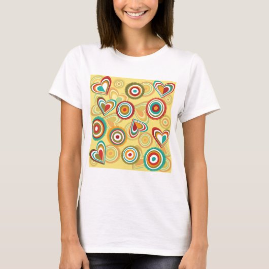 Retro Boho Harten en Cirkels 70s Groovy Patroon T-shirt (Voorkant)