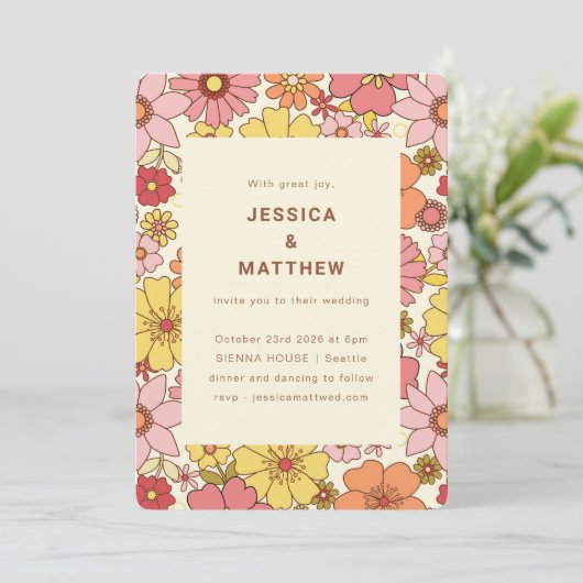 Retro Boho Roze Geel Bloemstuk Groovy Bruiloft Kaart (Staand voorkant)
