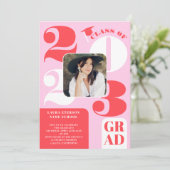Retro bold 2023 roze rood 5 foto's afstuderen kaart (Staand voorkant)