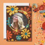 Retro Boomer Flower Power Foto Verjaardag Kaart<br><div class="desc">Ga met ons mee voor een retro-geïnspireerde verjaardagsbash gevuld met groovy vibes en bloemkracht! Onze psychedelische 60s-themafeest belooft een trip down memory lane met kleurrijke versieringen, vredestekens en stropdas-dye lekkernijen. Voeg een foto toe van de verjaardagspersoon voor extra personalisatie. Maak je klaar om te vieren in ware stijl. Of je...</div>