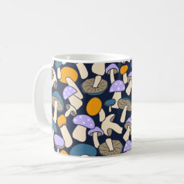 Retro bos paddenstoelen zoeken middernachtelijk bo koffiemok