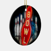 Retro Bowl met bowlingpennen en -bal Keramisch Ornament (Rechts)