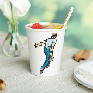 Retro bowlingspeler gooien bal papieren bekers